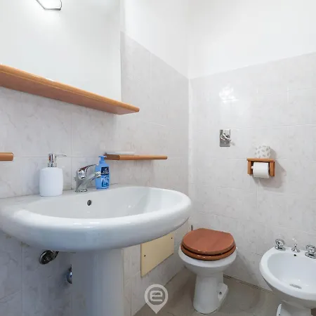 Holiday home Casa Azalea -